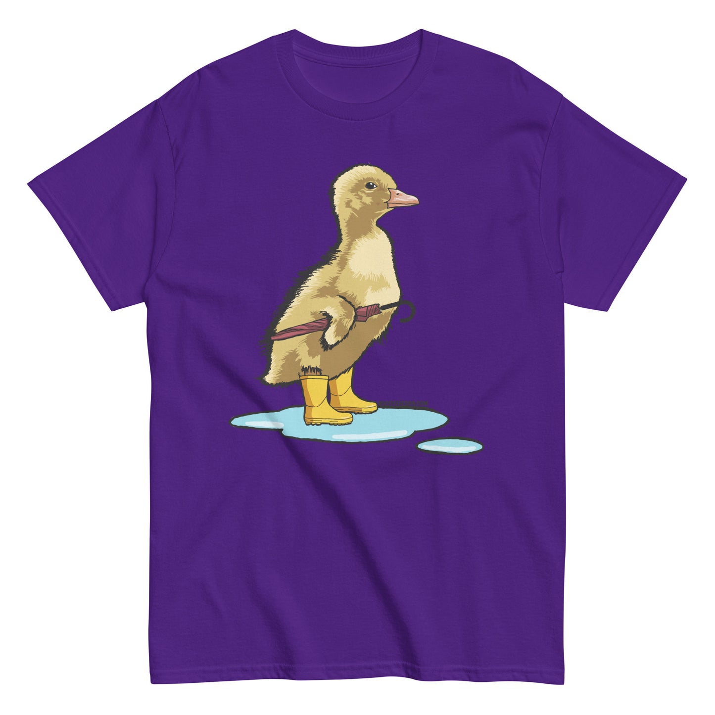 Duckling in the Rain – Cute Umbrella-Ready Duckling - Unisex classic tee
